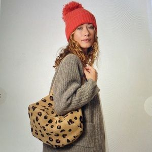 Adorable Hansel from Basel Cheetah Knit Pita Bag